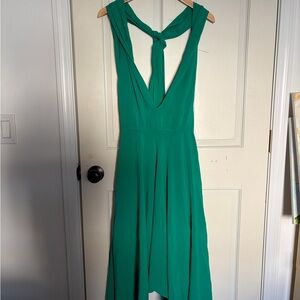 Chic Backless Green Dress